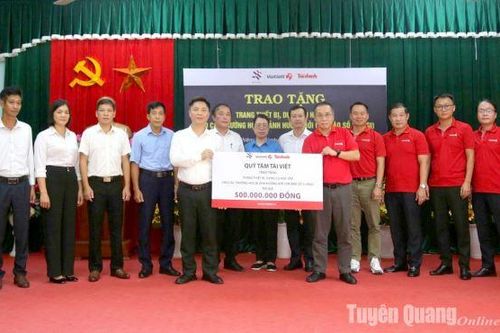 Quỹ Tâm Tài Việt hỗ trợ các trường học tỉnh Tuyên Quang 500 triệu đồng khắc phục hậu quả mưa lũ