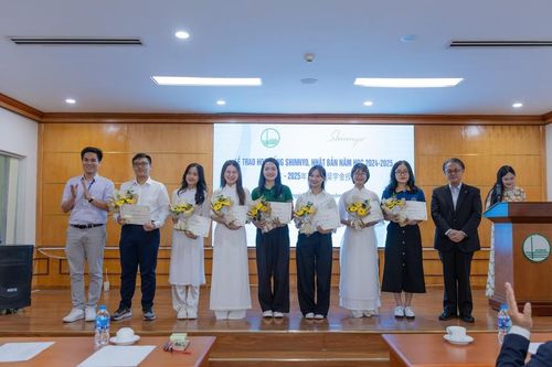 40 sinh viên và 30 học sinh của Đại học Quốc gia Hà Nội được nhận học bổng Shinnyo - Nhật Bản