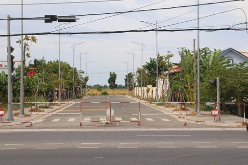 Vì sao nhiều tuyến đường ở Thừa Thiên Huế vẫn chưa thể đấu nối?