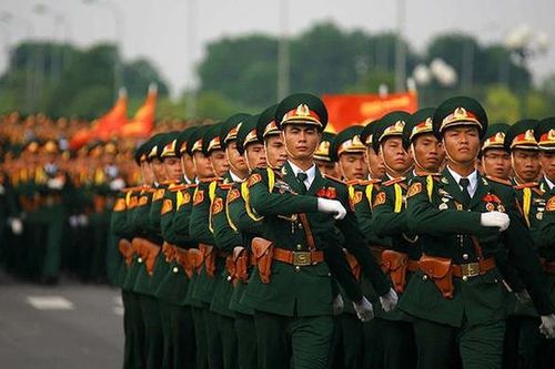 Thông tin mới nhất về quy định tuổi về hưu của sĩ quan quân đội và bổ sung về mức lương