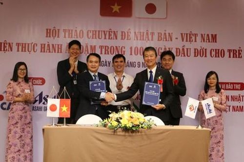 Dinh dưỡng tốt trong những năm đầu đời giúp dự phòng các bệnh mạn tính khi trưởng thành