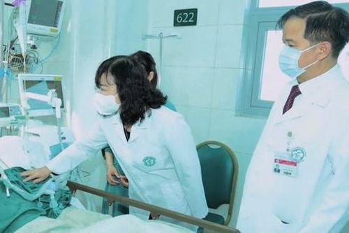 Đứng dậy sau giông bão (3): Triệu trái tim cùng nhịp đập
