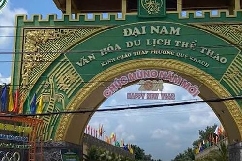 Khu du lịch Đại Nam quá tải ngày đầu mở cửa miễn phí, xuất hiện kẻ gian móc túi du khách