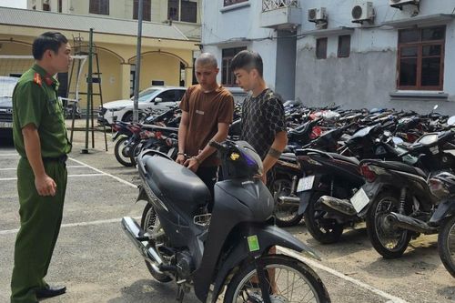 Vờ đi nhờ xe để...cướp tài sản