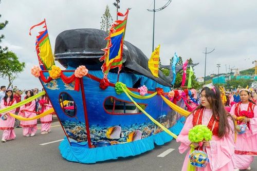 Mái đình xưa làng biển