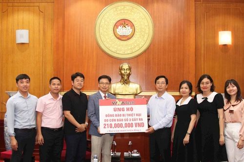 1.858 tỷ đồng ủng hộ đồng bào vùng bão lũ