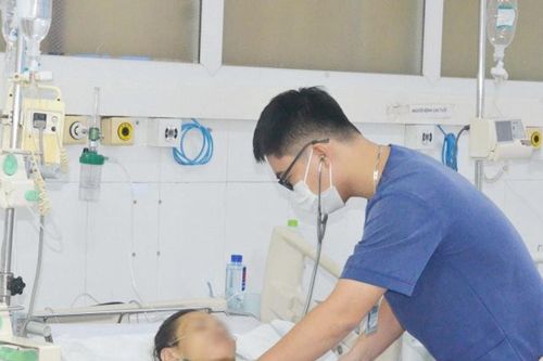 Cẩn trọng với vi khuẩn 'ăn thịt người' trong mùa mưa lũ