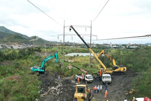 Điện lực Quảng Ninh lí giải về việc tiền điện tăng dù mất điện dài ngày