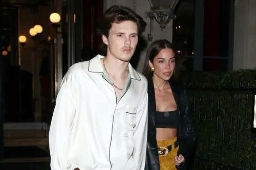 Bạn gái hơn 9 tuổi của Cruz Beckham