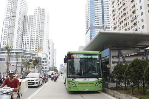Xe buýt 4 cửa sẽ tự tạo không gian riêng