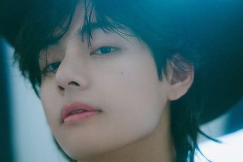 V BTS được hãng truyền thông Anh bình chọn là 'người đàn ông đẹp trai nhất thế giới 2024'