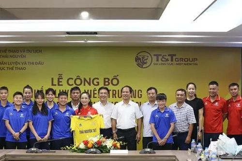 Tin nóng thể thao tối 30/9: CLB Việt Nam bổ nhiệm HLV có bằng AFC Pro, là gương mặt quen thuộc từng giành Quả bóng Vàng