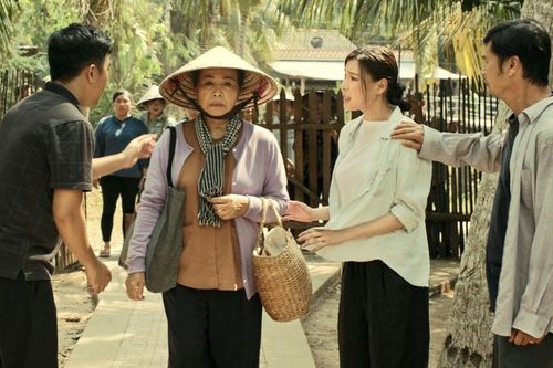 'Bà già đi bụi' - sáng tạo từ văn học đến điện ảnh