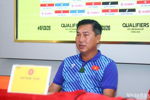 HLV Hứa Hiền Vinh: Thất bại đáng tiếc nhưng U20 Việt Nam vẫn còn cơ hội