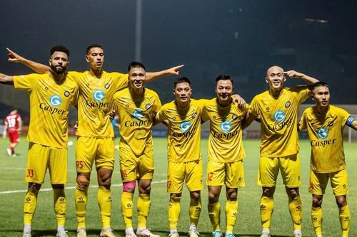 V-League 2024-2025: Thanh Hóa thắng Hải Phòng nhờ cặp trung vệ biết ghi bàn
