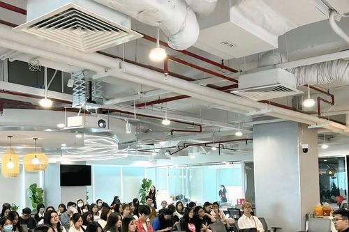Giá trị hay giá cả: Liệu chăng có đắt - rẻ trong dịch vụ tư vấn du học hiện nay?