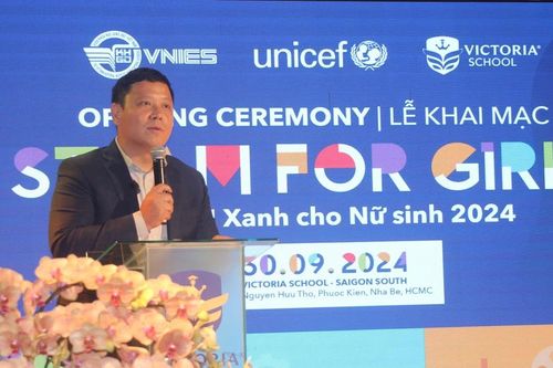 Khai phá tiềm năng sáng tạo cho học sinh nữ qua Cuộc thi 'STEAM For Girls'