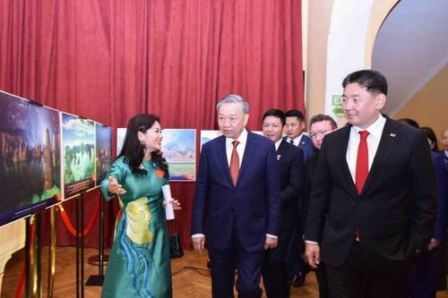 Tổng Bí thư, Chủ tịch nước Tô Lâm và Tổng thống Ukhnaagiin Khurelsukh dự Lễ khai mạc Ngày Văn hóa Việt Nam tại Mông Cổ năm 2024