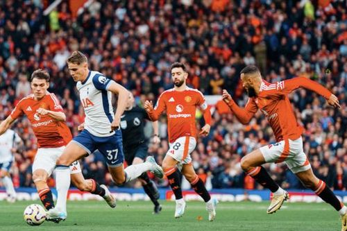 Man Utd thua đậm Tottenham ngay tại Old Trafford