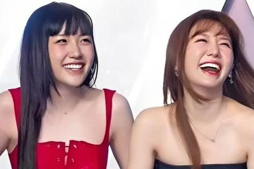 Hari Won bên em gái Trấn Thành