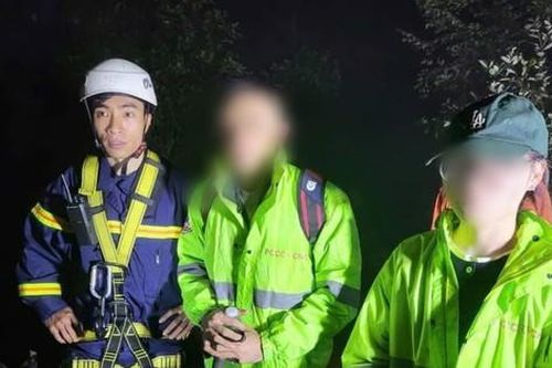 Tìm thấy hai du khách đi lạc trên đỉnh Langbiang