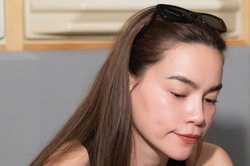 Mặt mộc của Hồ Ngọc Hà, Văn Mai Hương