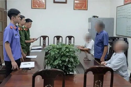 Khởi tố bí thư chi bộ, trưởng xóm tại Ninh Bình vì cho thuê đất nhà văn hóa 45 năm