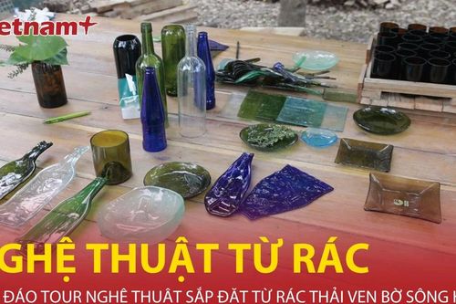 Độc đáo tour nghệ thuật sắp đặt từ rác thải tái chế ven bờ sông Hồng