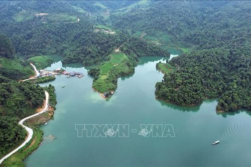 Vẻ đẹp hùng vĩ của vịnh Pá Khôm của Lai Châu