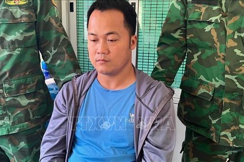 Khởi tố đối tượng vận chuyển trái phép 2 kg vàng qua biên giới