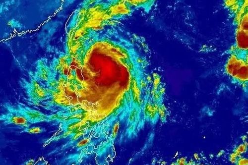 Siêu bão mới đang hướng thẳng về phía Philippines, liệu Việt Nam có bị ảnh hưởng?