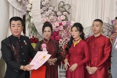 Đám cưới khủng tại Bạc Liêu: Cô dâu nhận của hồi môn 35 cây vàng, 2 sổ hồng 18 tỷ đồng