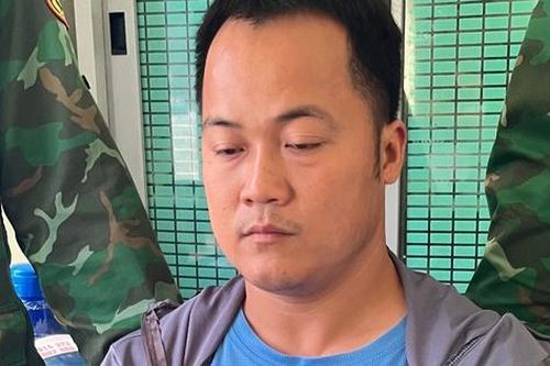 Lào Cai: Bắt đối tượng giấu 2 kg vàng vào ống quần mang qua biên giới