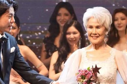 'Trượt' vương miện Hoa hậu Hoàn vũ Hàn Quốc, cụ bà 80 tuổi vẫn được lòng đông đảo fan sắc đẹp