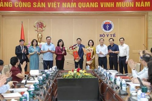 Nhân sự Trung ương: Bộ Y tế, Bộ Công Thương, Ủy ban Chứng khoán Nhà nước điều động lãnh đạo Cục, Vụ