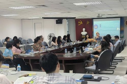 Bảo đảm an ninh công việc với lao động nữ tại các khu công nghiệp