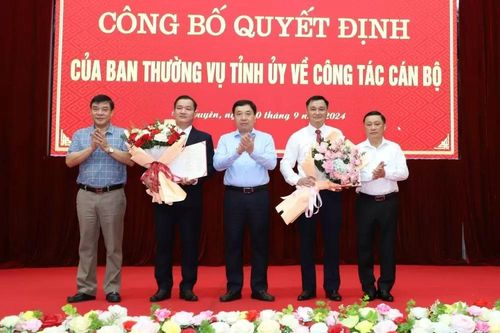 Hà Giang công bố quyết định điều động cán bộ, nhân sự