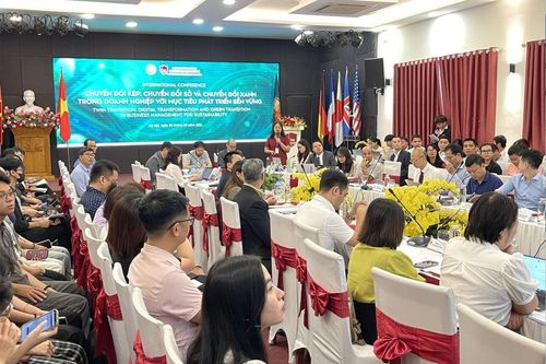 Chuyển đổi số phải song hành với chuyển đổi xanh