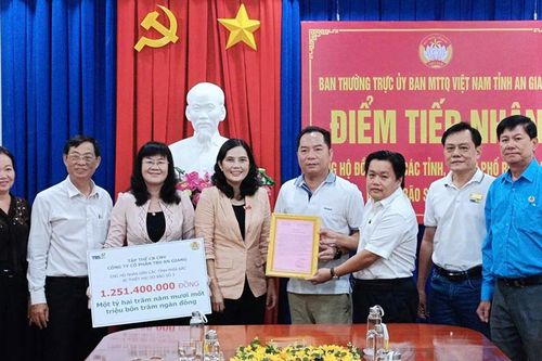 UBMTTQVN tỉnh tiếp nhận trên 1,25 tỷ đồng ủng hộ đồng bào miền Bắc