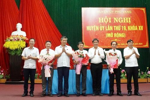 Đẩy mạnh thực hiện các giải pháp phát triển kinh tế - xã hội