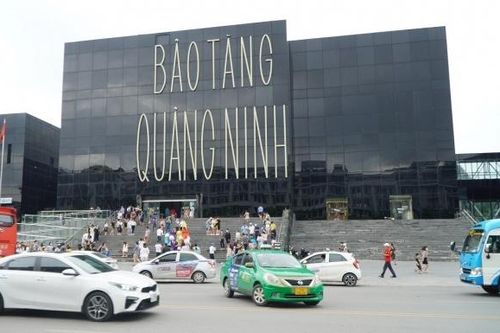 Bài 2: Xây dựng văn hóa và con người phát triển toàn diện
