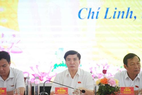 Tổng Thư ký Quốc hội Bùi Văn Cường tiếp xúc cử tri tại Trường Quân sự Quân khu 3