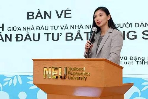 Bà Vũ Đặng Hải Yến nộp đơn từ nhiệm tại FLC