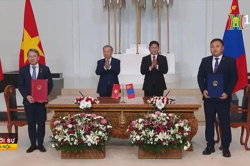 Hà Nội và Ulan Bator ký kết hợp tác