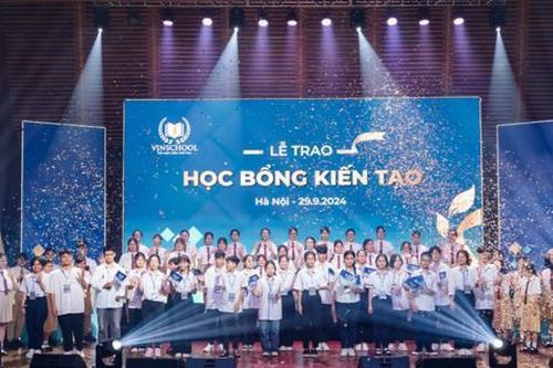 Vinschool tặng 30 suất học bổng cho học sinh vượt khó