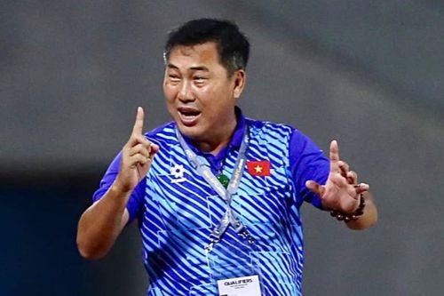 HLV Hứa Hiền Vinh: Đào tạo không đúng sẽ phá hỏng cả thế hệ cầu thủ