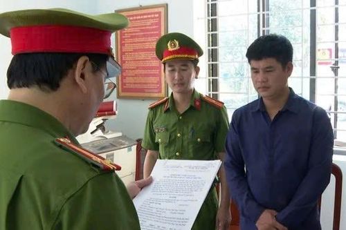 Khởi tố thanh niên sản xuất, buôn bán gần 1.000 keg bia Hà Nội giả