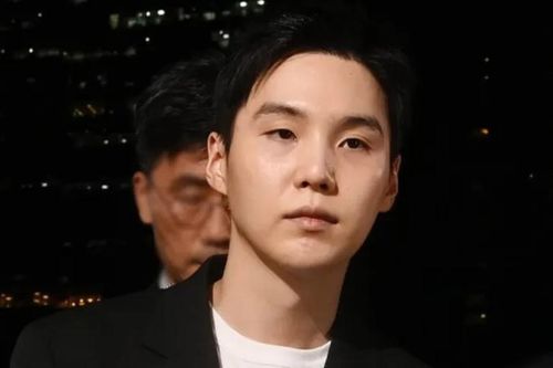 Netizen Hàn Quốc phản ứng với mức phạt của Suga BTS vì lái xe điện khi say rượu