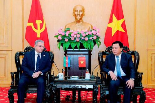 Đồng chí Nguyễn Xuân Thắng tiếp Đại sứ Azerbaijan và Đại sứ Belarus