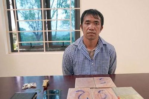 Điện Biên: Bắt một đối tượng cùng 5 bánh heroin